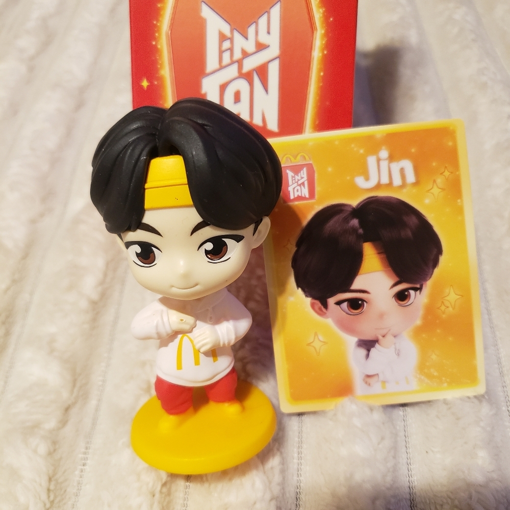 2025 McDonald’s TinyTAN / BTS Jin Happy Meal Toy - Picture 2 of 5